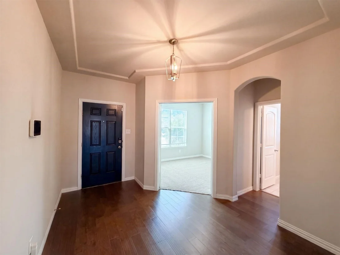 Photo of 2054 Avondown Road