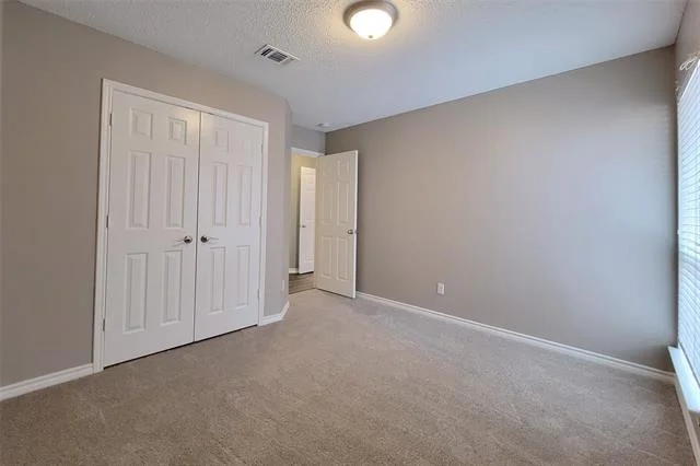 Photo of 1604 Knoll Ridge Circle