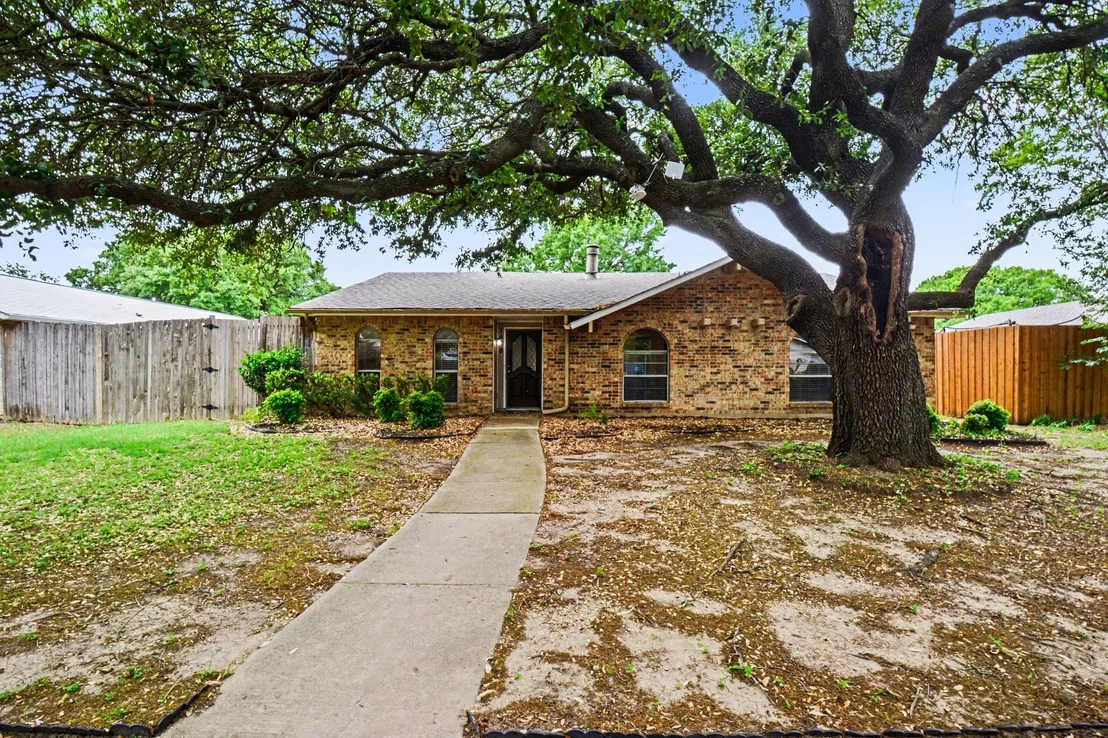Photo of 1408 Vanderbilt Drive
