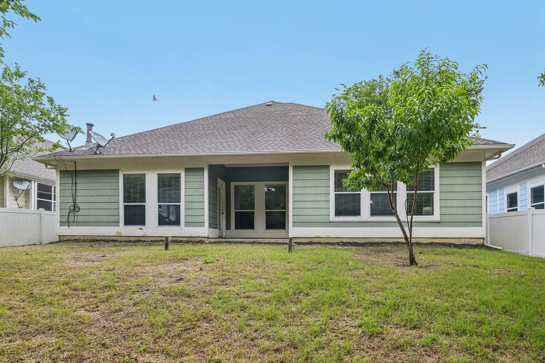 Photo of 1321 Stone Mountain Parkway