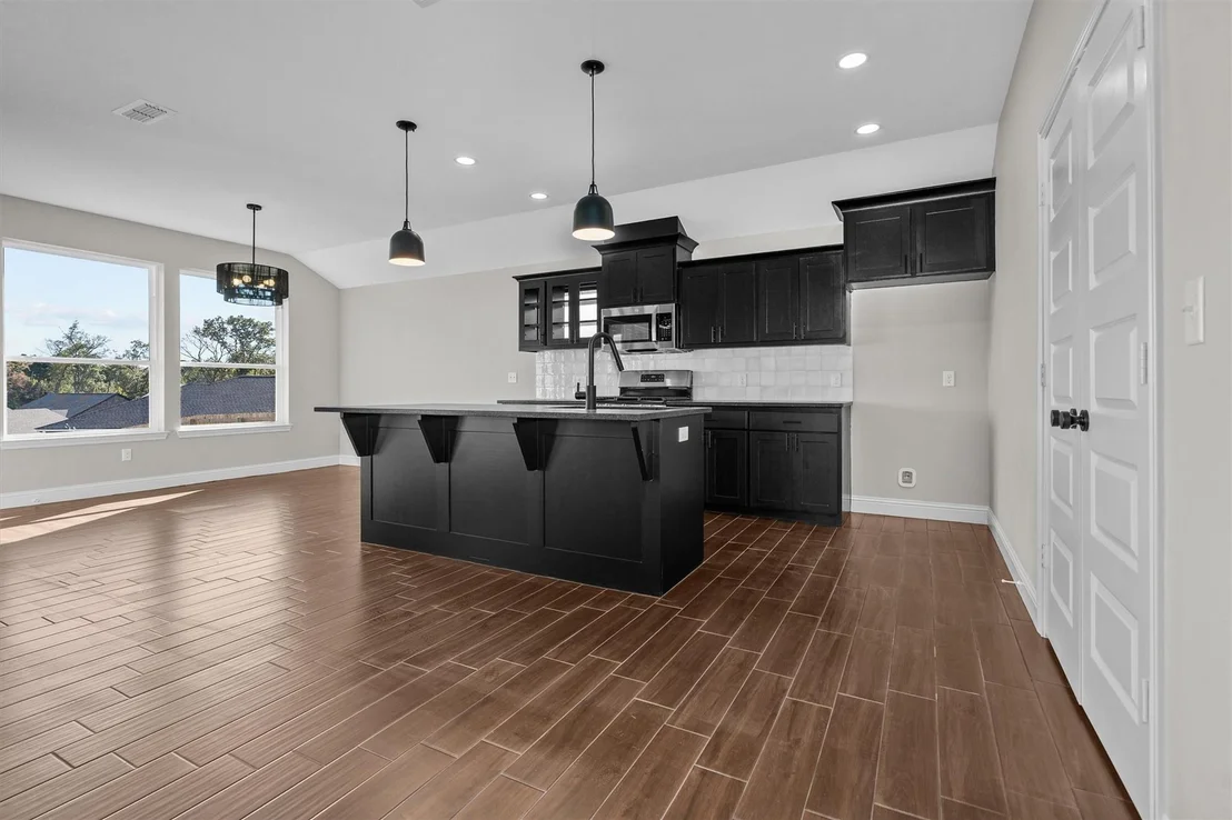 Photo of 16517 Crossing Circle