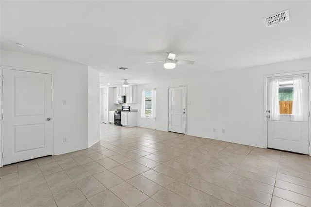 Photo of 7204 Gray Wolf Lane
