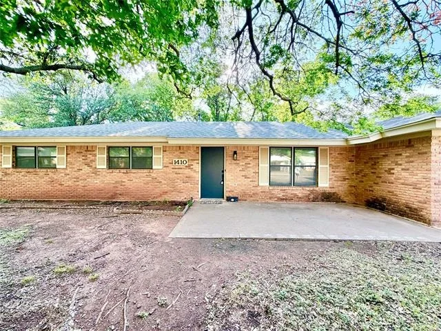 Photo of 1410 Westwood Drive