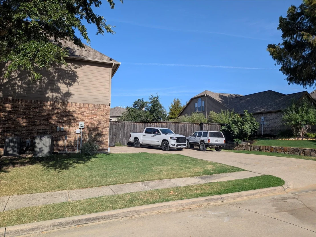 Photo of 2360 Lake Forest Drive