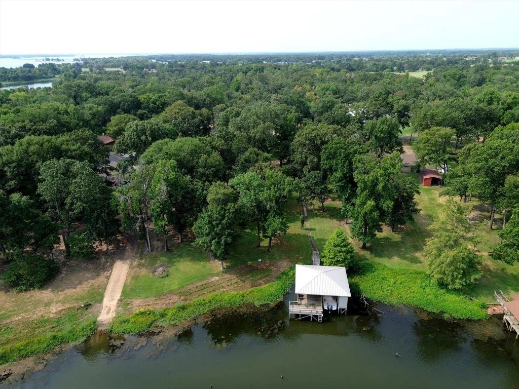 Photo of 665 Private Road 5881