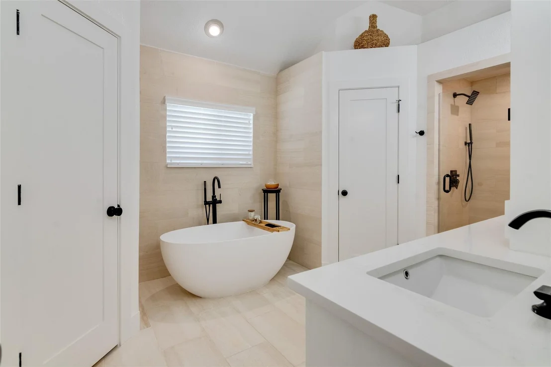 Photo of 2919 Sweet Briar Street