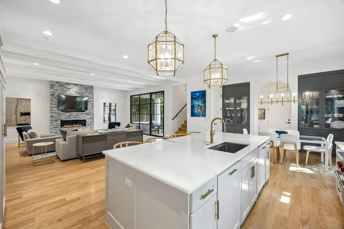Photo of 4437 Grassmere Lane