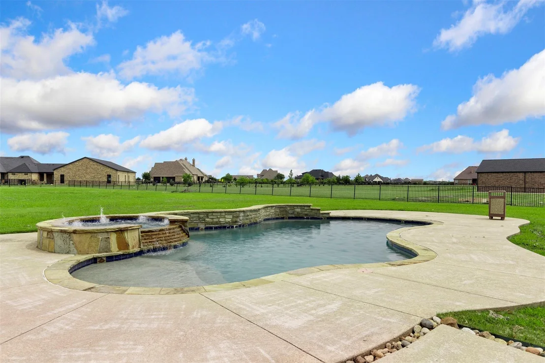 Photo of 2135 Lake Estates Drive