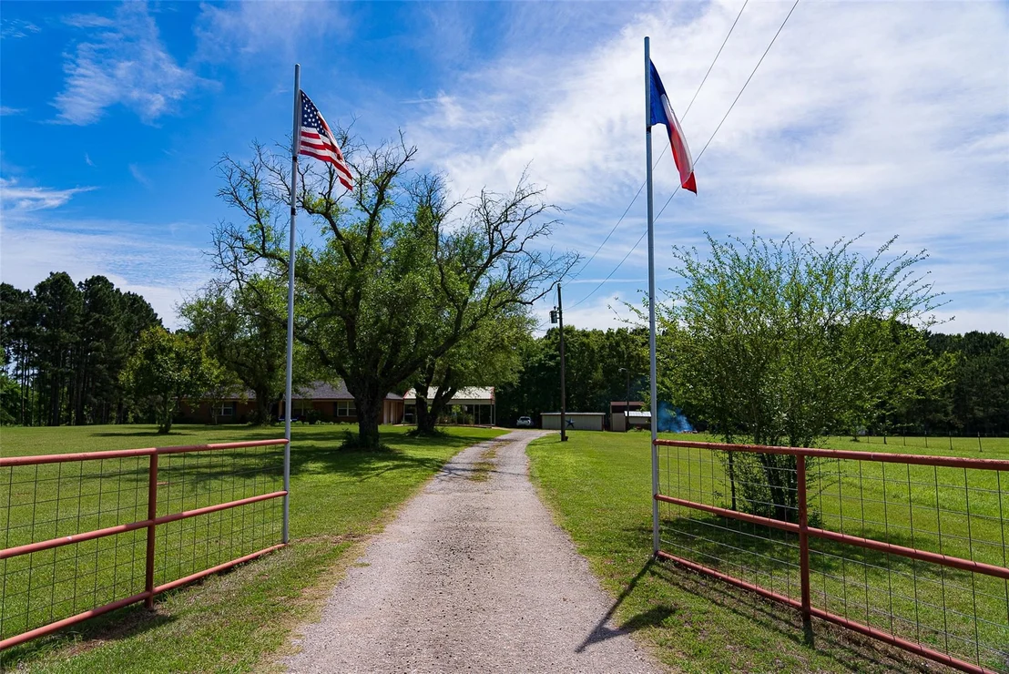 Photo of 2029 W State Highway 294