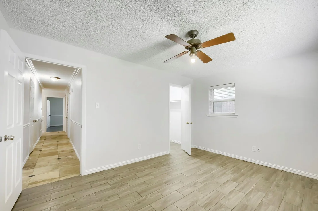 Photo of 917 Stratford Drive