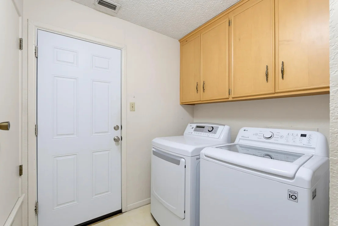 Photo of 709 Gary Ln