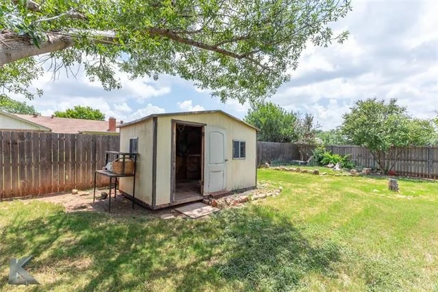 Photo of 809 Chanticleers Lane
