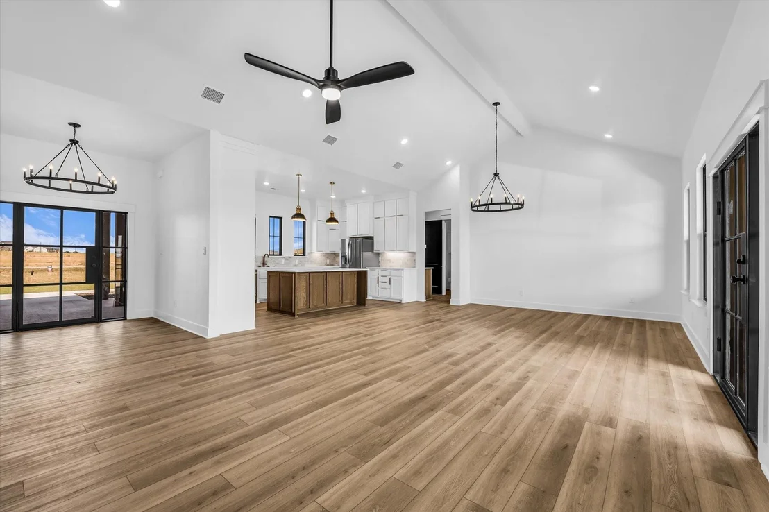 Photo of 611 Willow Moon Ranch