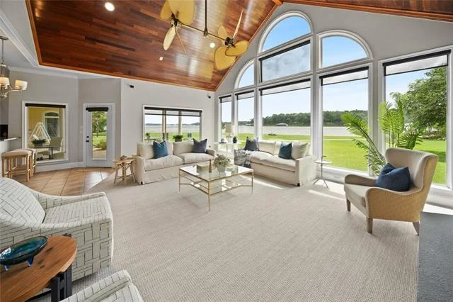 Photo of 17110 Island Cove Road