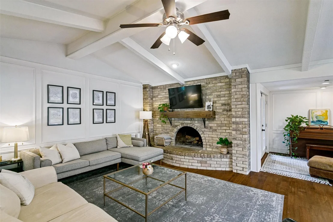 Photo of 2736 Grandview Drive