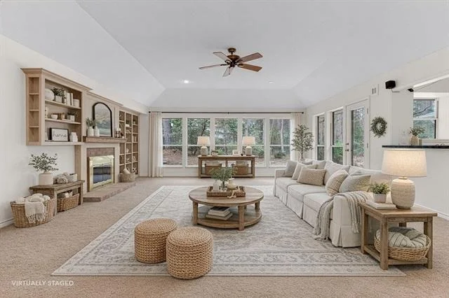 Photo of 1633 Brookhollow Drive