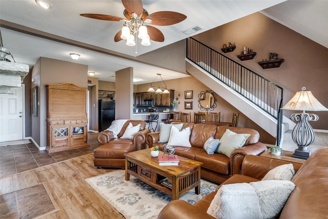 Photo of 1102 Eagle Point Circle