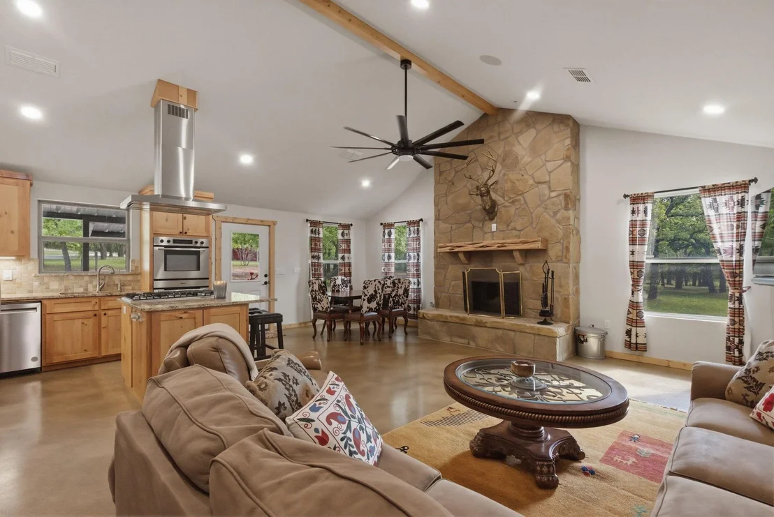 Photo of 2197 Netherly Lane