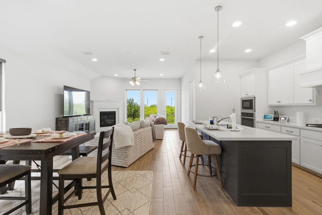 Photo of 915 Winter Cherry Lane