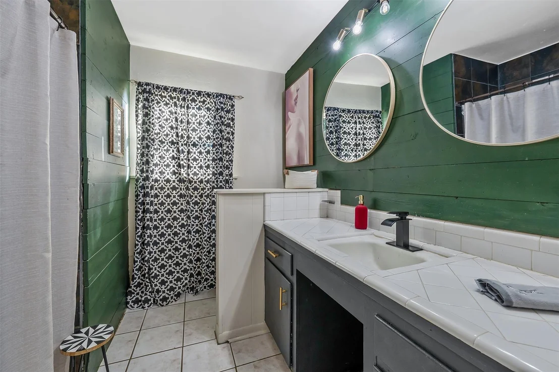 Photo of 3020 Meadowlark