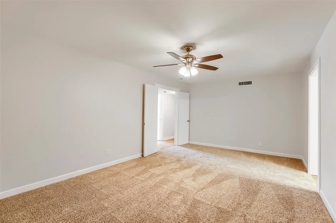 Photo of 6639 Roundrock Road