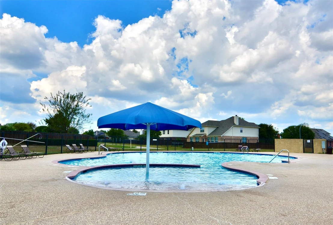 Photo of 465 Pollyann Trail