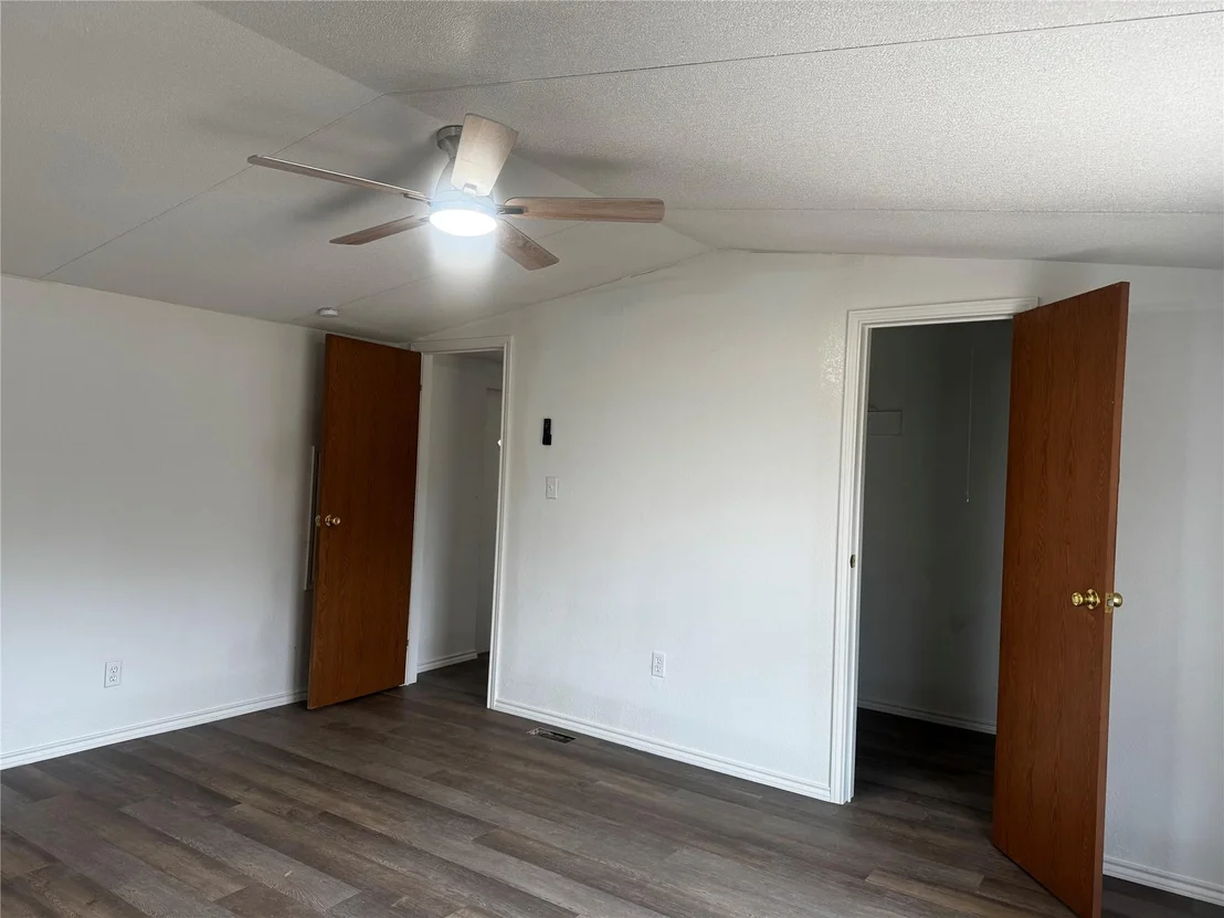 Photo of 1101 County Road 2405