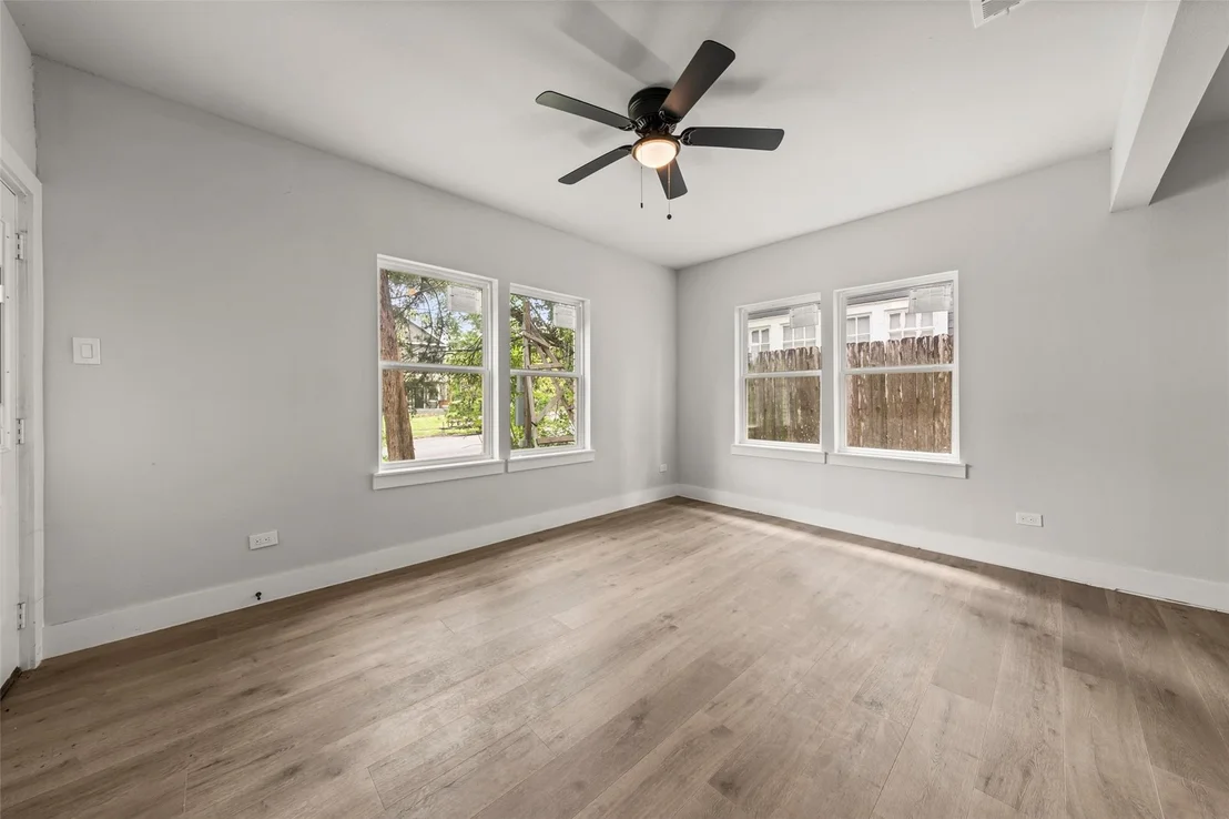 Photo of 900 N 22nd Street