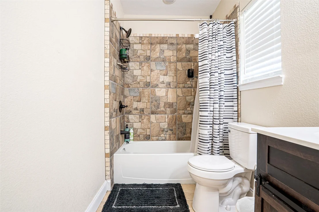 Photo of 166 Private Road 1404