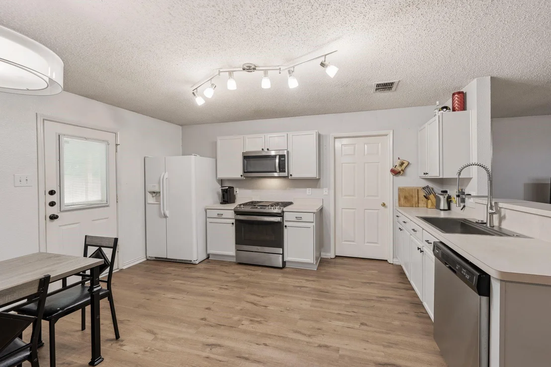 Photo of 1131 Singletree Drive