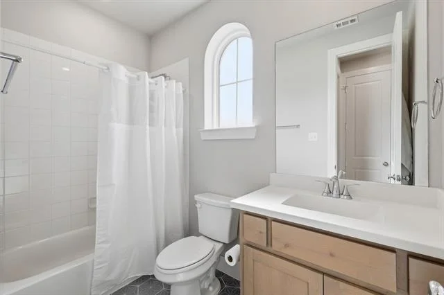 Photo of 8128 Legacy Trail