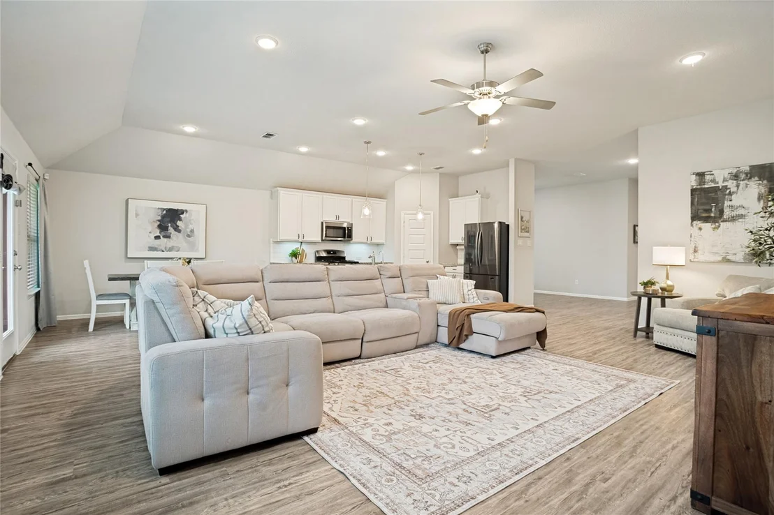 Photo of 925 Royal Lane