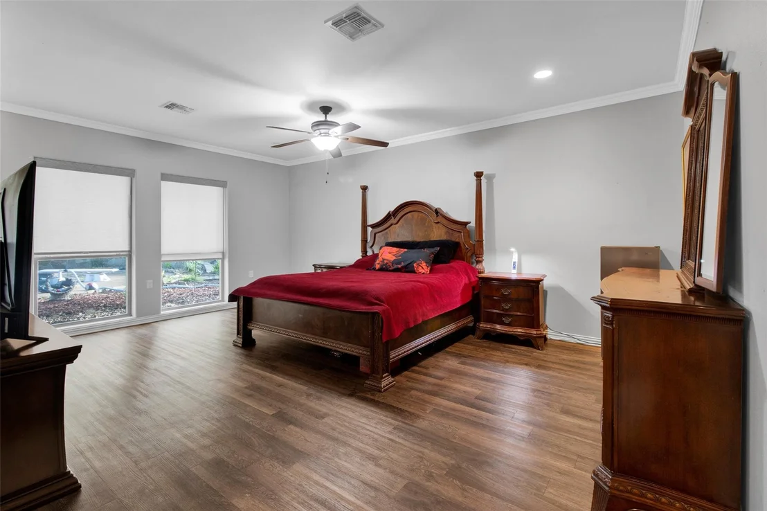 Photo of 3815 Holly Ridge Drive