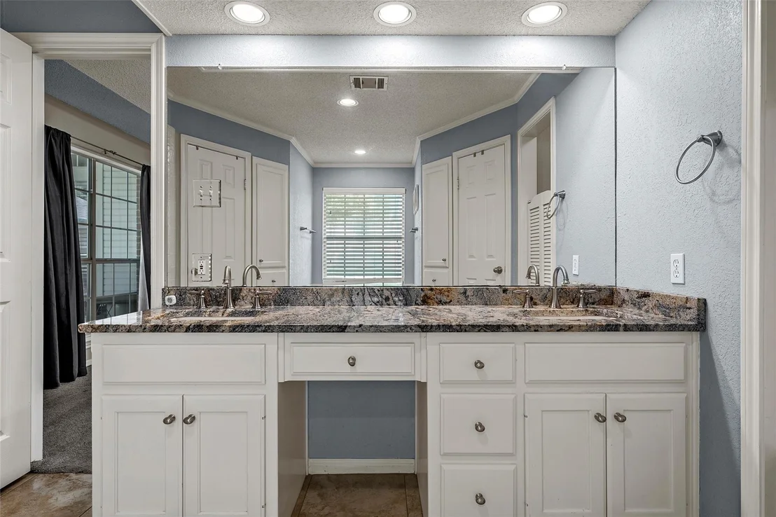 Photo of 1119 Western Ridge Drive