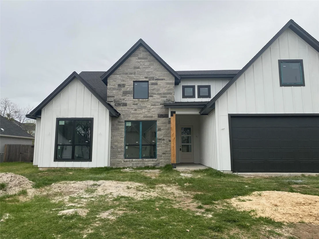 Photo of 229 Belmont Drive