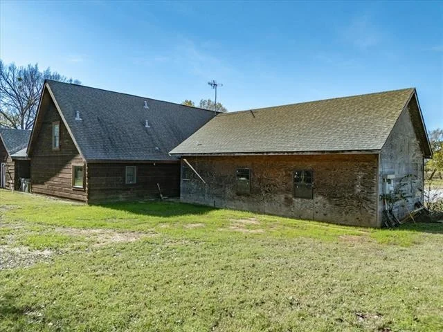 Photo of 11300 Massey Road
