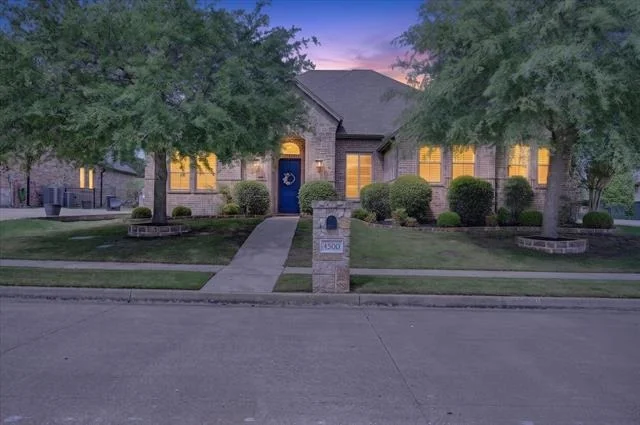 Photo of 4500 Knoll Ridge Drive