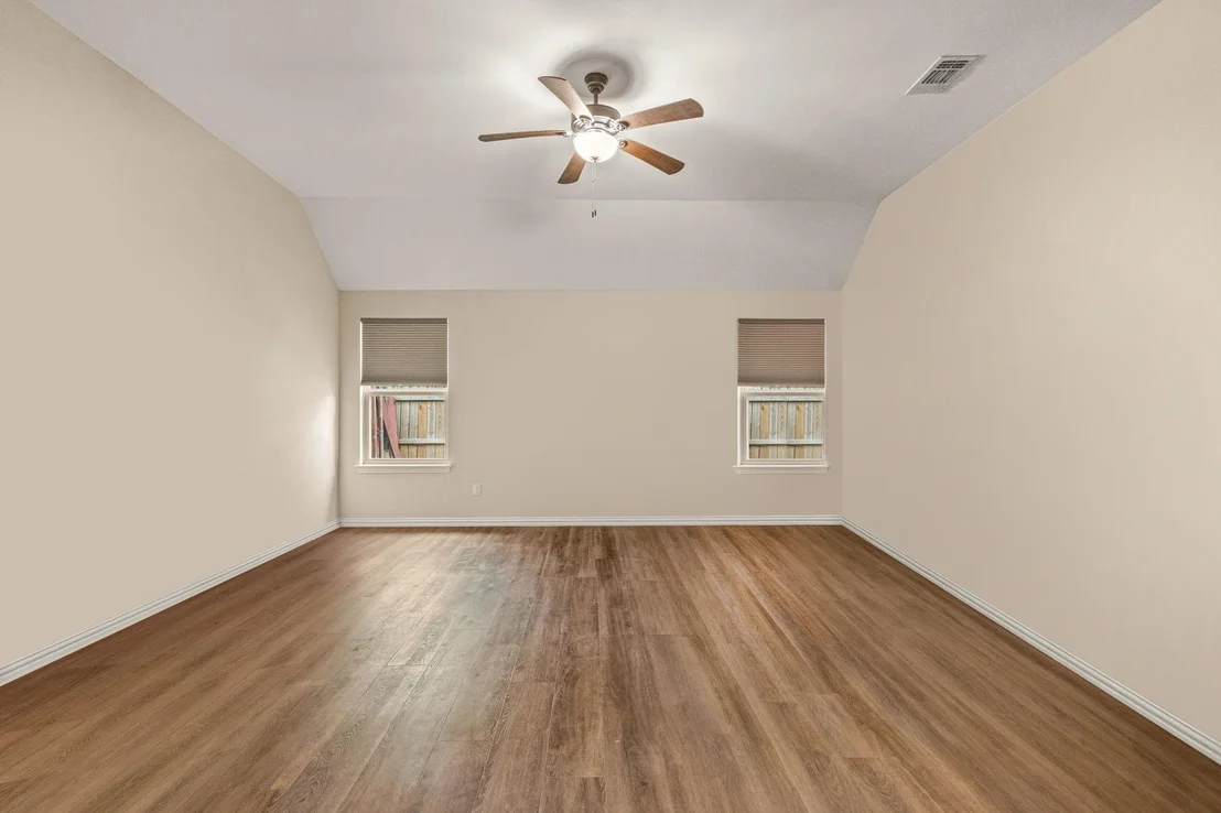 Photo of 606 Hillside Circle