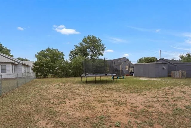 Photo of 512 Yucca