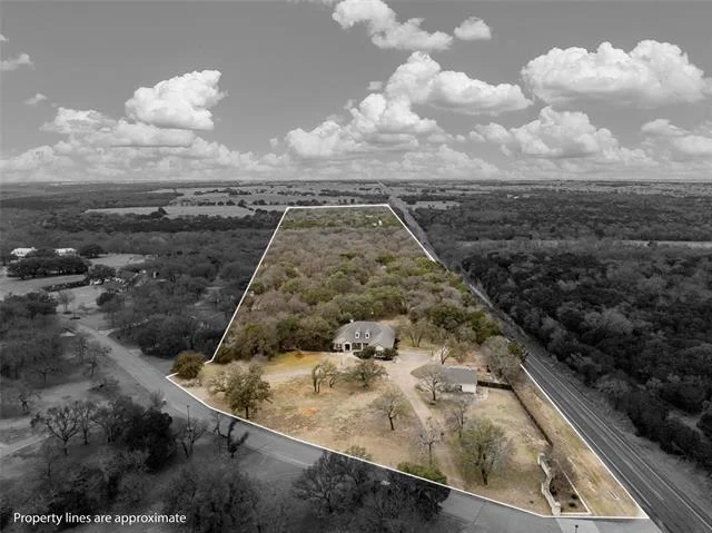 Photo of 130 Winding Trail