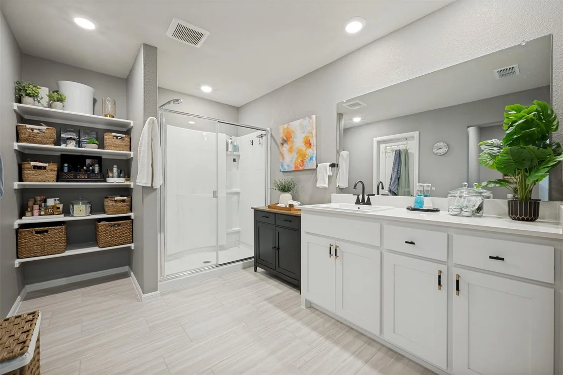 Photo of 5529 Legends Way