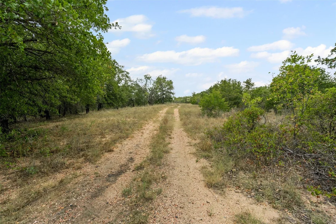 Photo of 451 County Road 4975