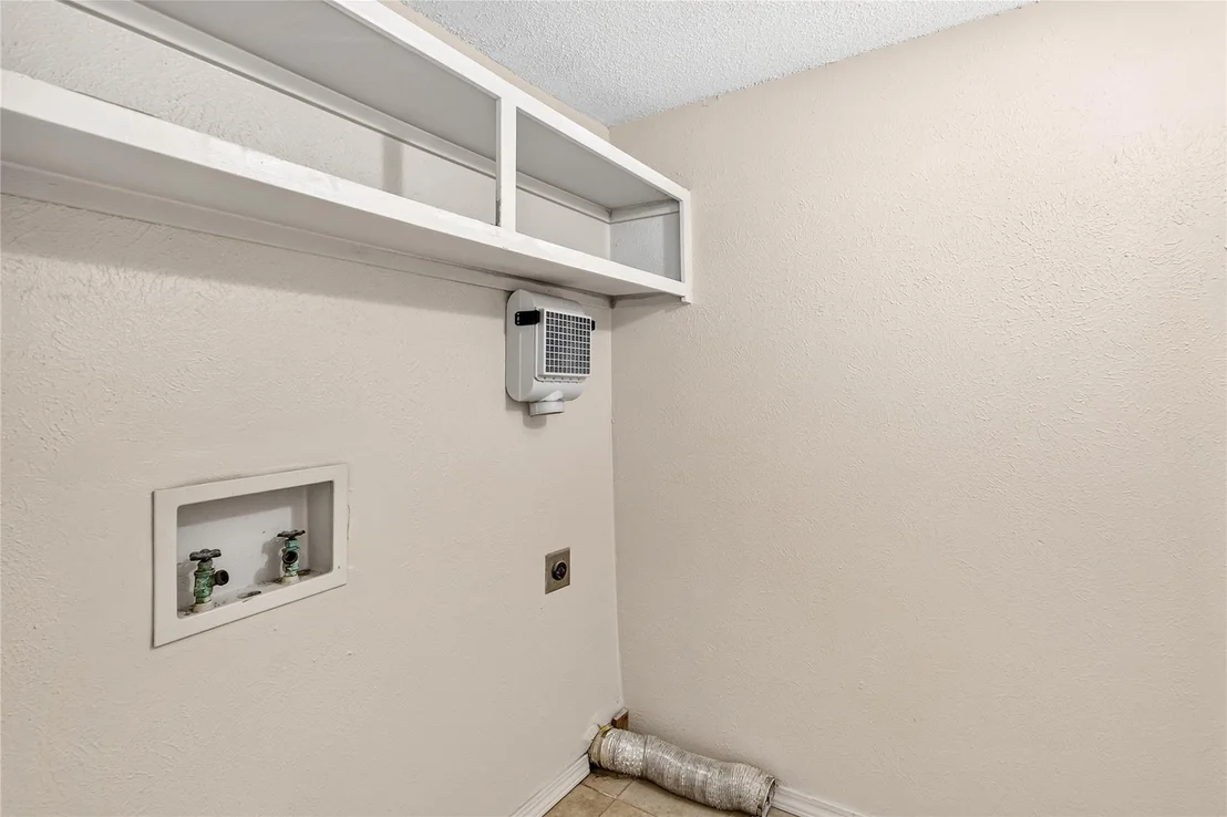 Photo of 3302 Ivanhoe Lane