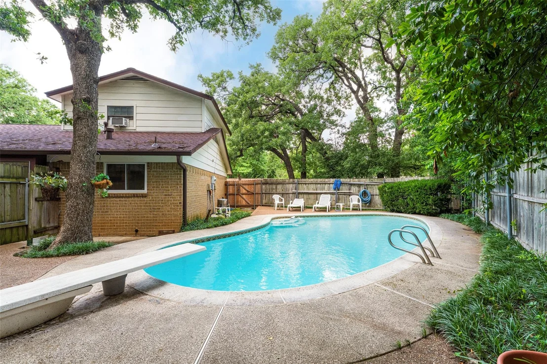 Photo of 2930 Duff Drive