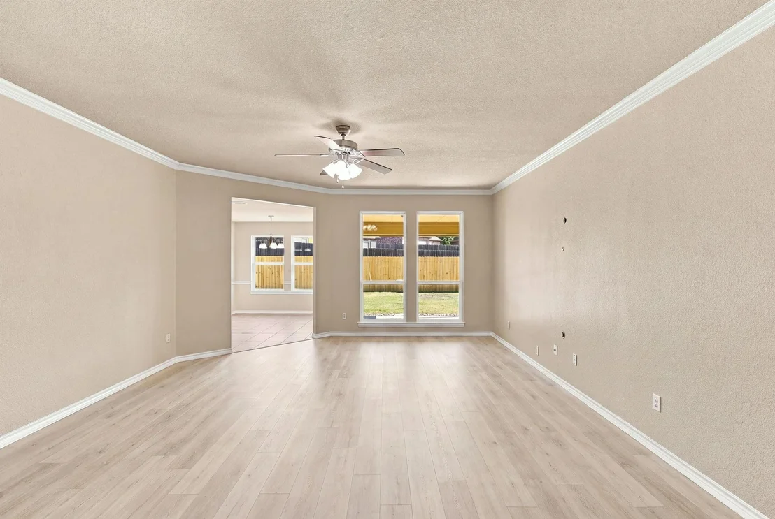 Photo of 1720 Lakeway Drive