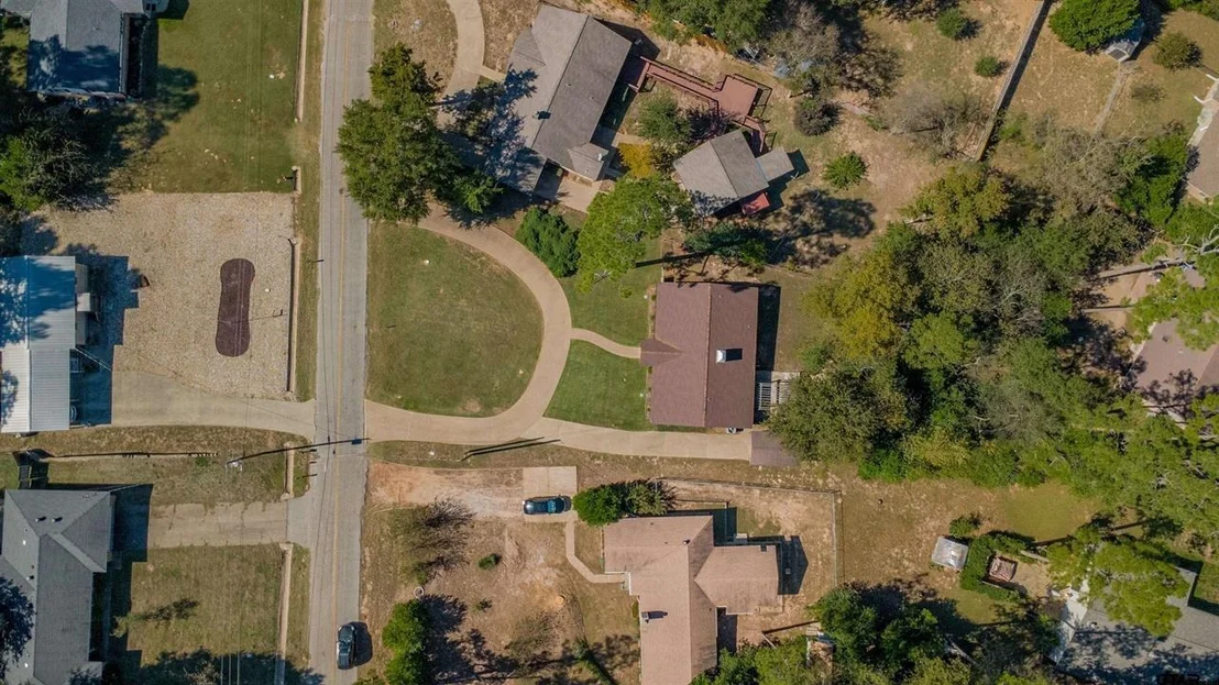 Photo of 213 Treetop Lane