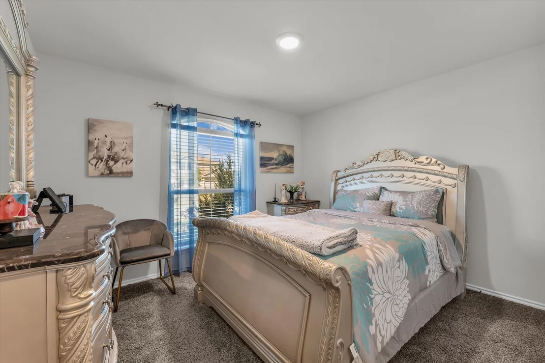 Photo of 2912 Brosnan Road