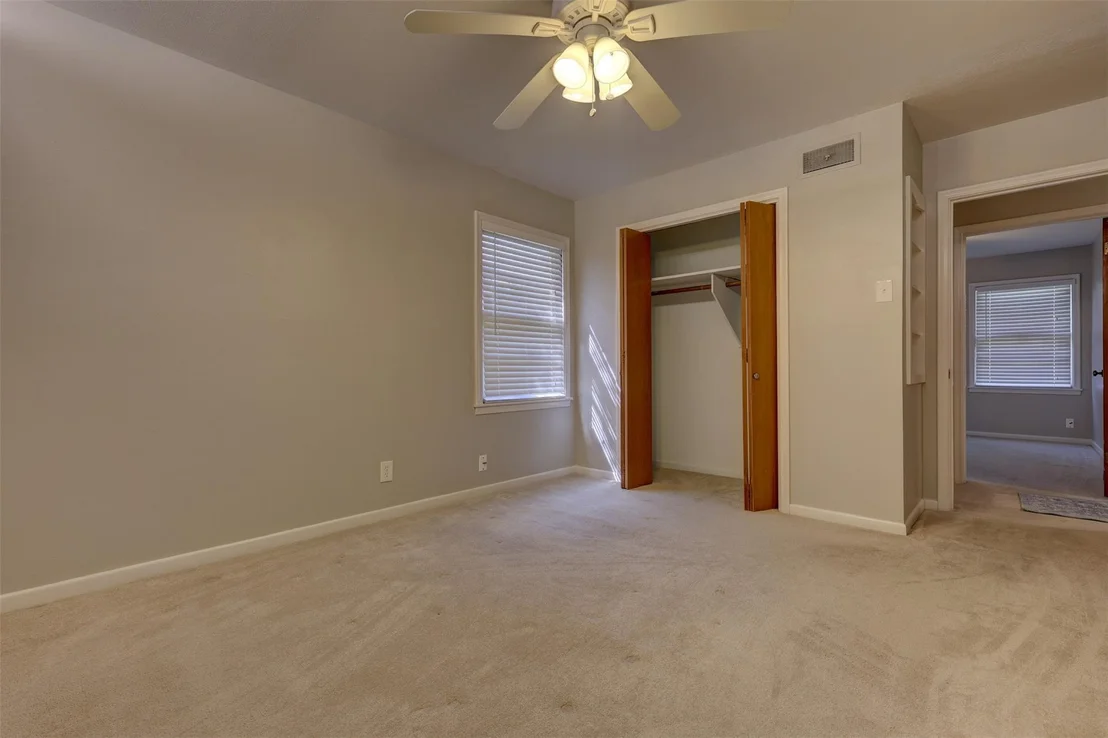 Photo of 2012 Mountainview Drive