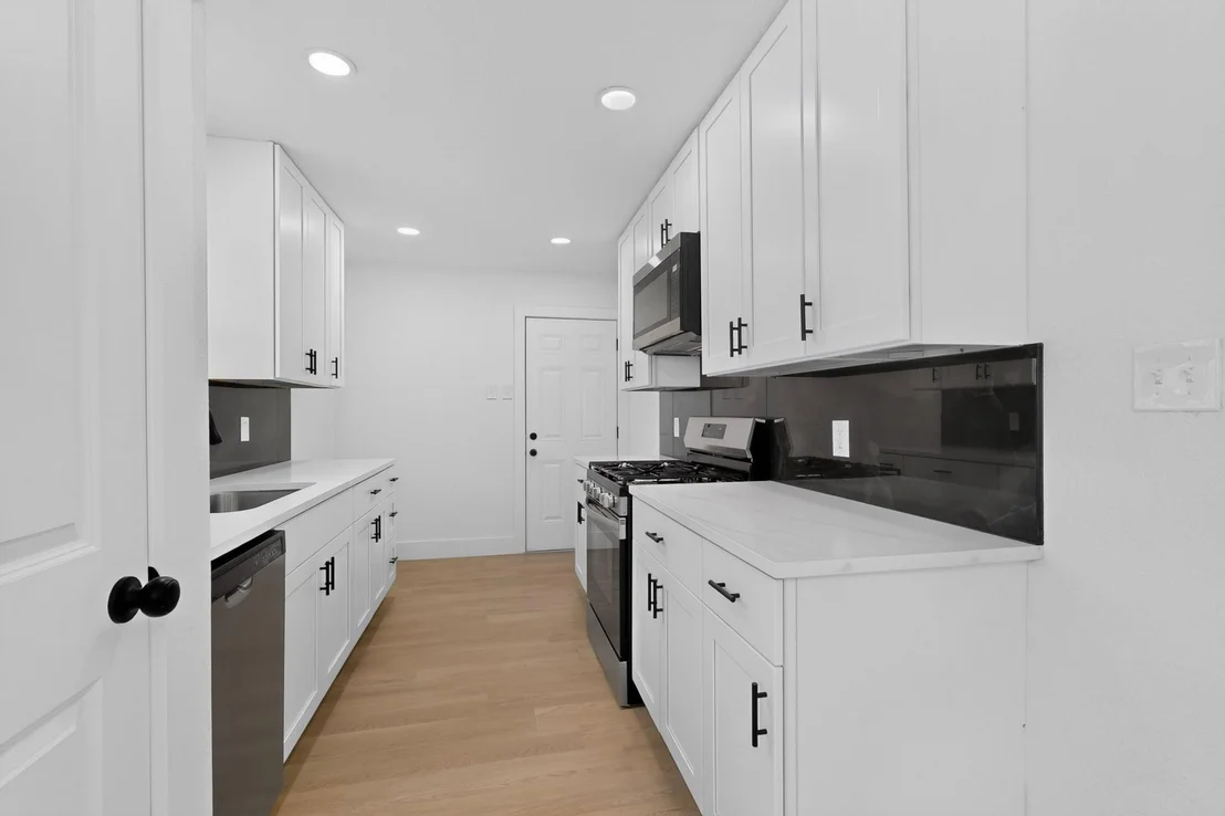 Photo of 808 Lilac Drive