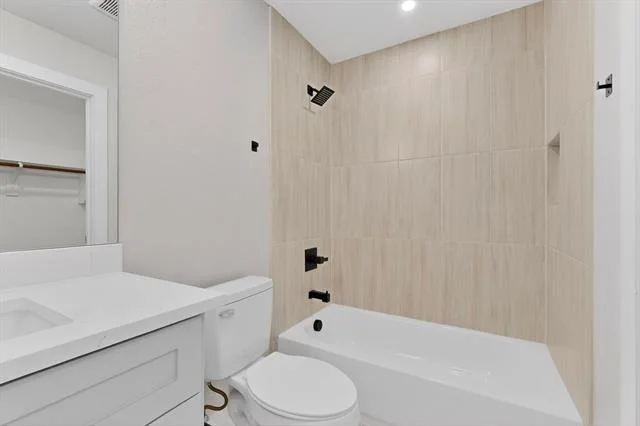 Photo of 6810 Windward View Drive